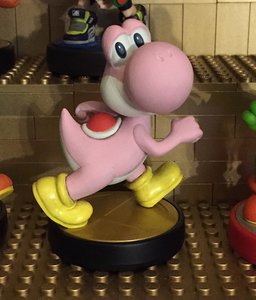 Custom Yoshi amiibo by PinkYoshi