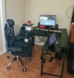 Amaras Command Center by AmaraLemur