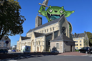 Giant Grublin In Saint-Lô by DerpySwordfish