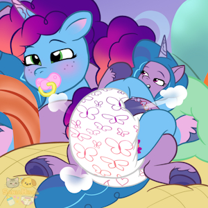 Padded embrace 💨❤️🏳️‍🌈 by Saniahisal