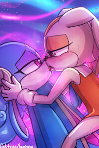 Surprise Kiss by lumineko