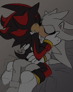 Sweet kiss by KrazyELF