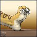 Greer's paw~ by Graventhax