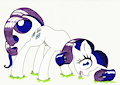 Rarity likes grass