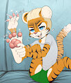 Kitty has claws by eldiman