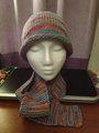 Hat and scarf set by Shines